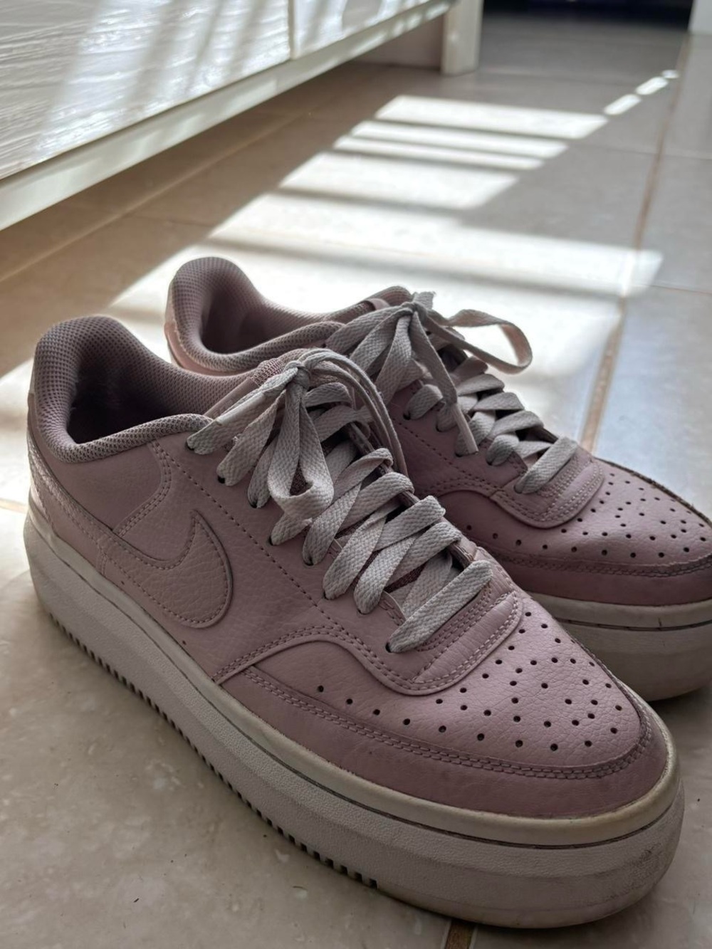 Nike Women’s Dusty Pink Low-Top Platform Sneakers